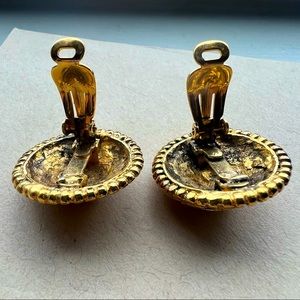 Vintage Gold - plated Clip-on Earrings